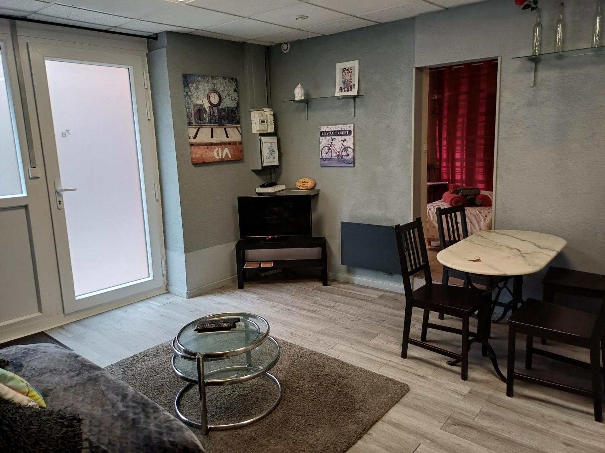Au Coup De Coeur Apartment Colmar Bilik gambar